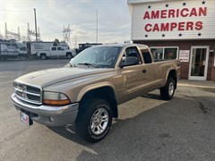 A 2004 Dodge Dakota SLT