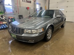 A 2004 Cadillac Seville SLS