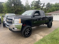 A 2011 Chevrolet Silverado K2500 HEAVY DUTY LT