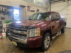 A 2009 Chevrolet Silverado K1500 LT