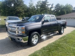 A 2015 Chevrolet Silverado K1500 LT