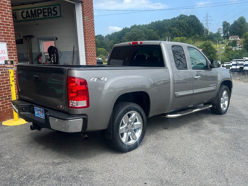 2013 Gmc Sierra SLE photo 3