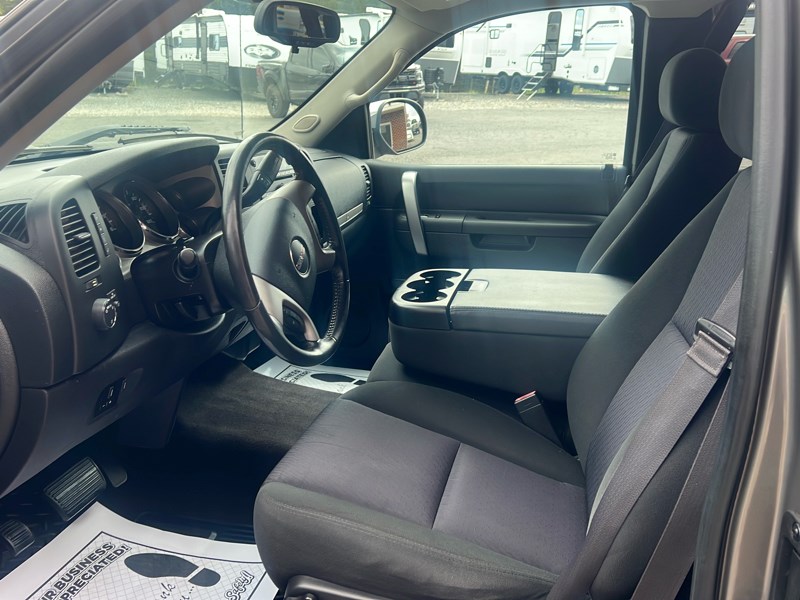 2013 Gmc Sierra SLE photo 5