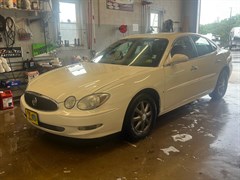A 2007 Buick Lacrosse CXL