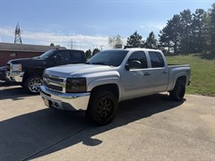 A 2013 Chevrolet Silverado K1500 LT