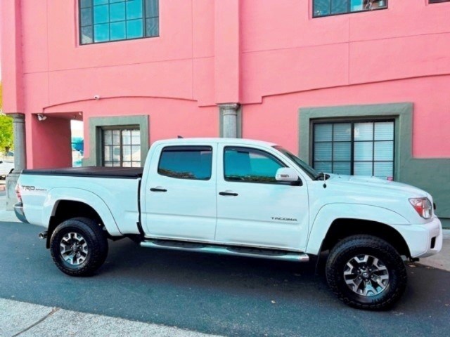 2015 Toyota Tacoma Base's photo