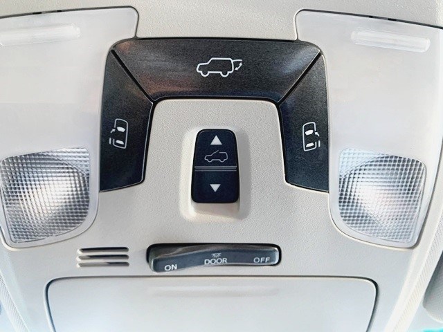 2018 Toyota Sienna XLE - Photo 20