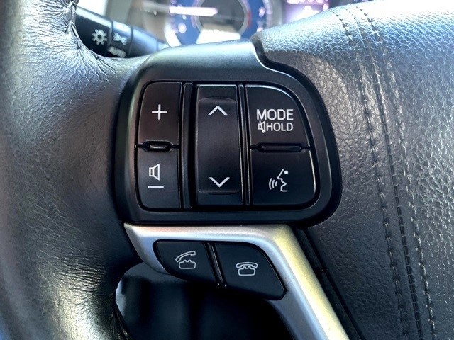 2018 Toyota Sienna XLE - Photo 9