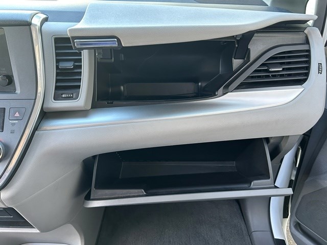 2016 Toyota Sienna LE - Photo 15