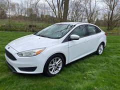 A 2015 Ford Focus SE