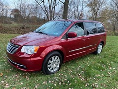 A 2013 Chrysler Town & Country TOURING