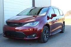 A 2020 Chrysler Pacifica S Launch Edition