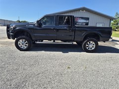 A 2011 Ford F250 SUPER DUTY