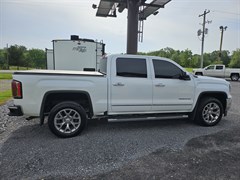 A 2018 GMC Sierra K1500 SLT
