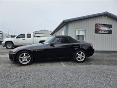 A 2001 Honda S2000 roadster