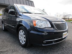 A 2014 Chrysler Town & Country TOURING