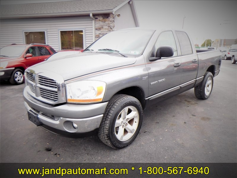 2006 Dodge Ram 1500 ST 4x4 Quad Cab LWB's photo