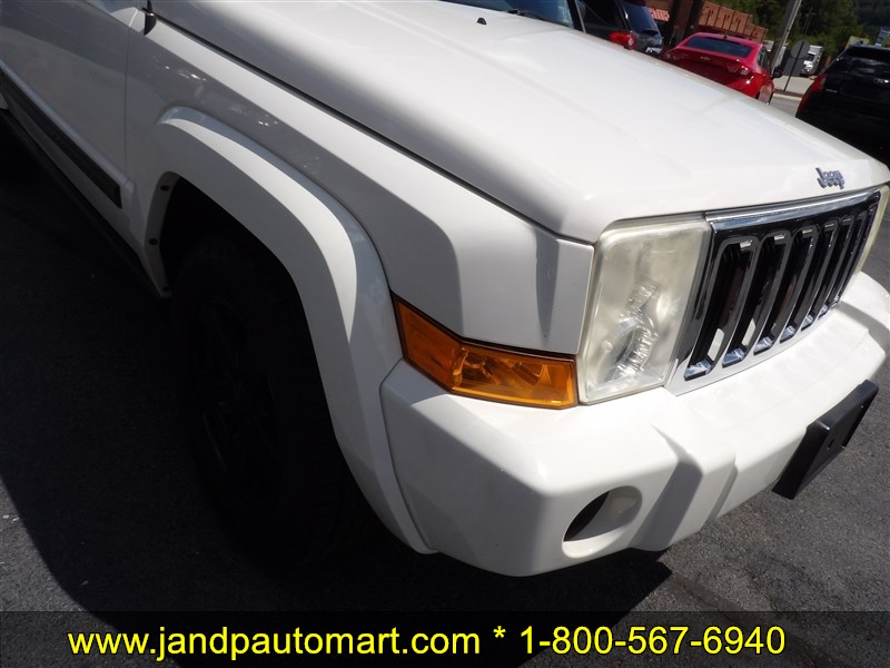 2007 Jeep Commander Sport - Photo 17
