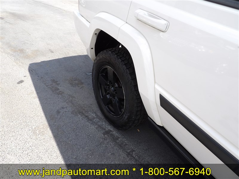 2007 Jeep Commander Sport - Photo 18