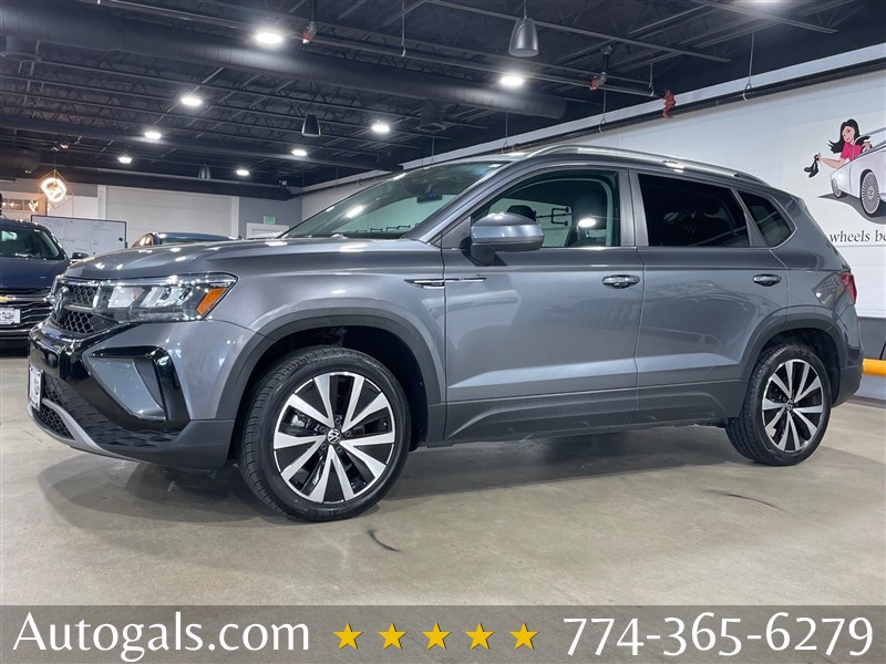 2024 Volkswagen Taos SE