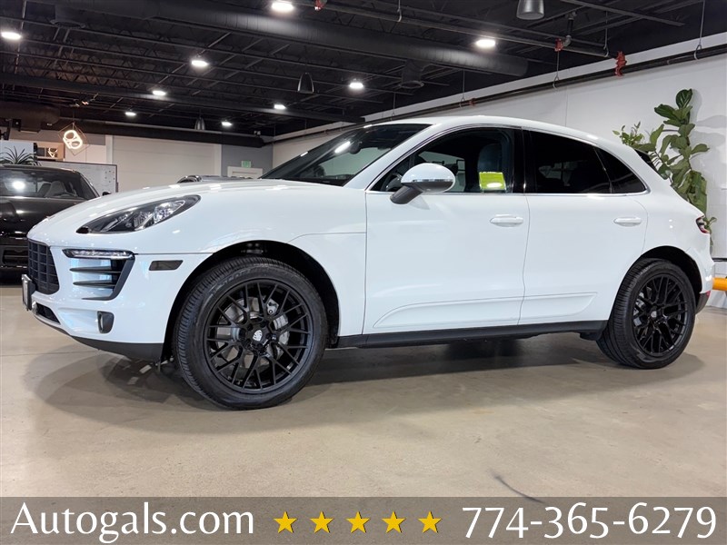 2015 Porsche Macan S