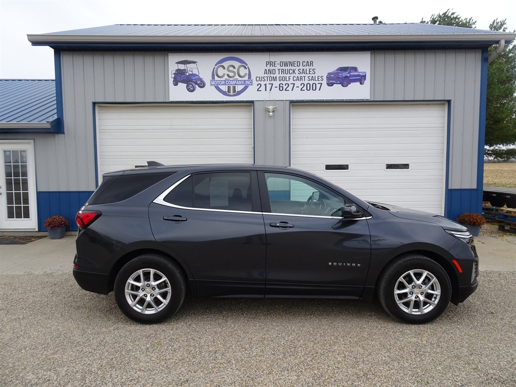 2022 Chevrolet Equinox LT's photo