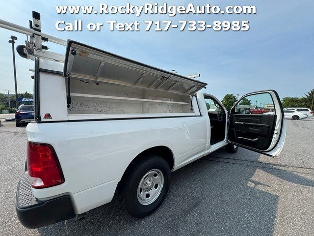 2023 RAM 1500 CLASSIC photo 11 of 30