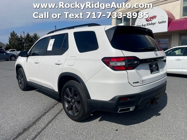 View vehicle photo 5