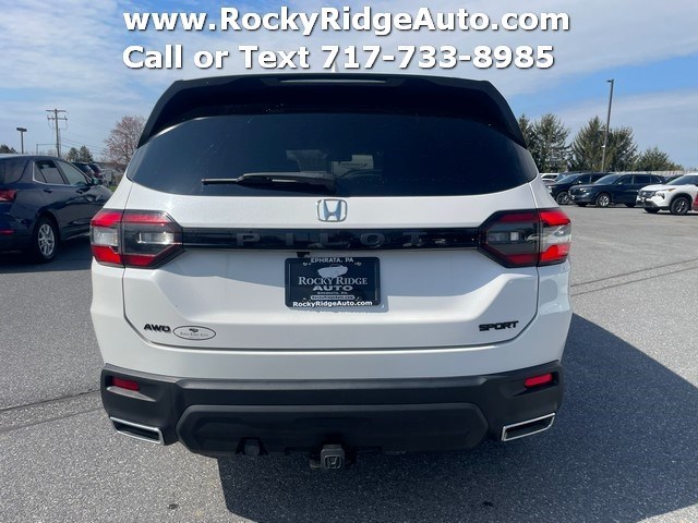 View vehicle photo 6