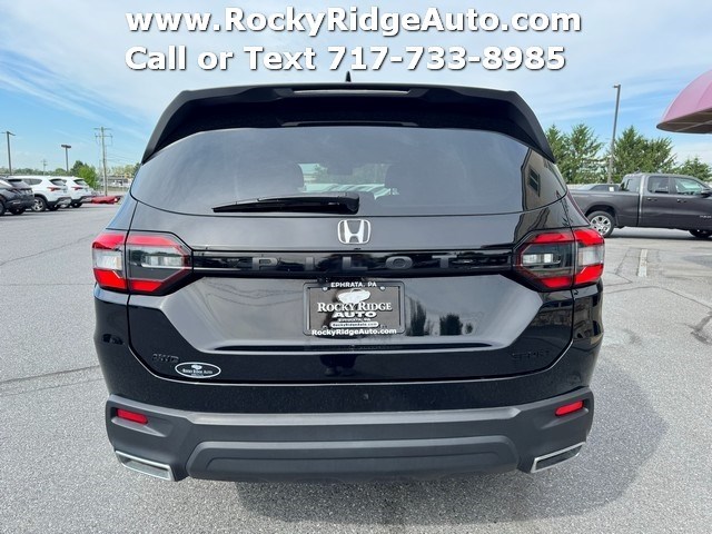 View vehicle photo 6