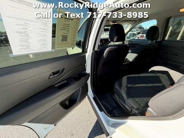 2024 NISSAN PATHFINDER photo 30 of 39