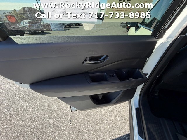 2024 NISSAN PATHFINDER photo 31 of 39