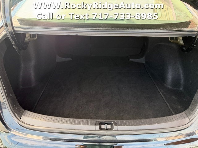 2023 TOYOTA COROLLA photo 31 of 37