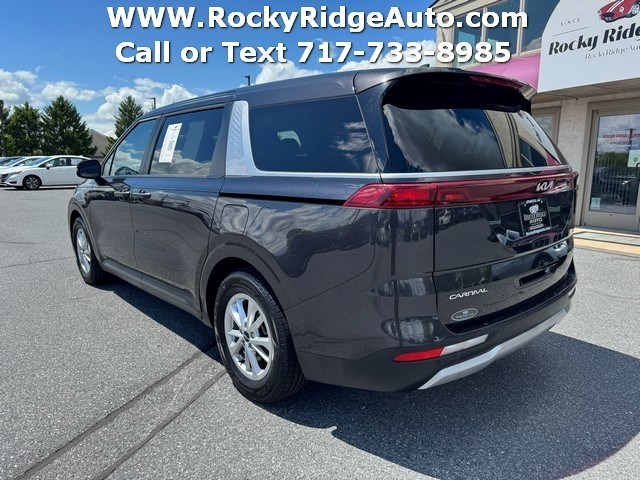 View vehicle photo 5