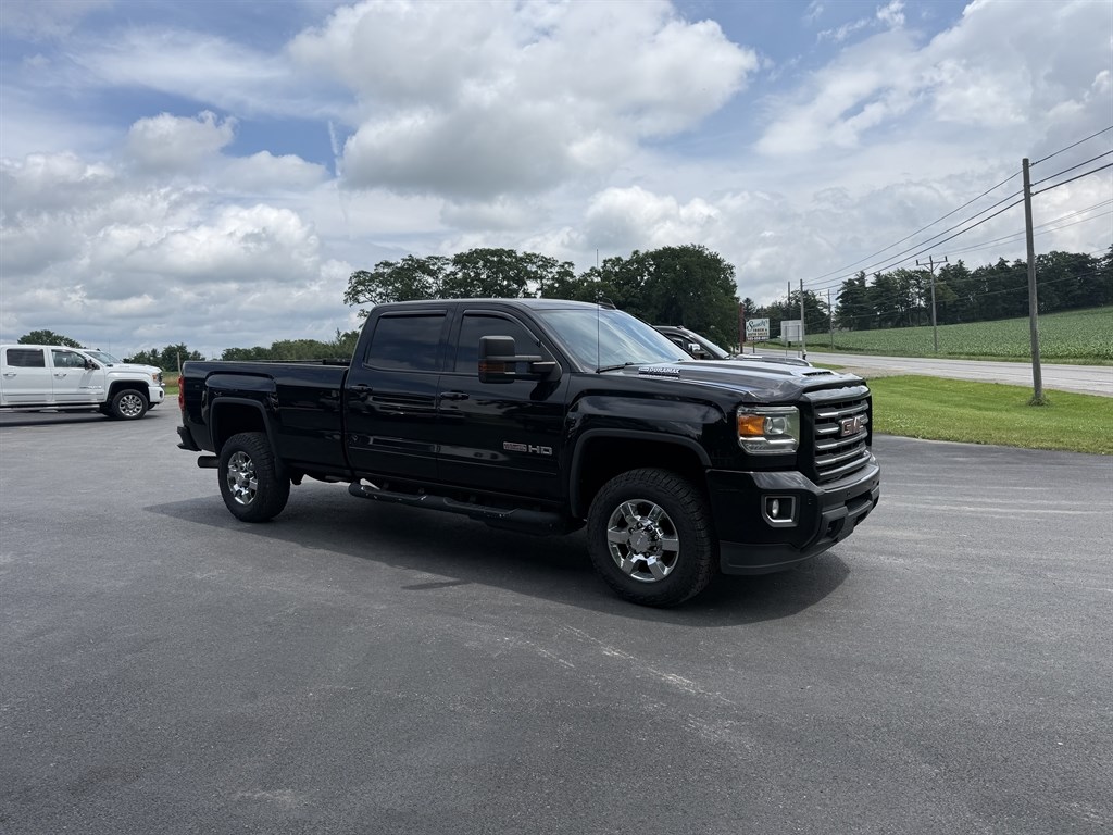 Black 2018 GMC Sierra 2500HD Pickup Truck Four-Wheel Drive 6-Speed Automatic
