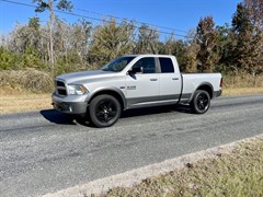 A 2013 Ram 1500 SLT