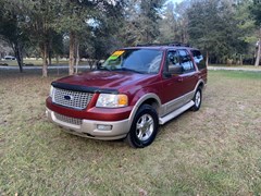 A 2006 Ford Expedition EDDIE BAUER