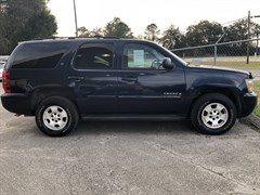 A 2007 Chevrolet Tahoe C1500