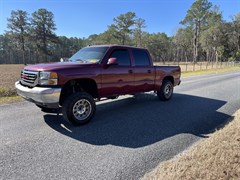 A 2004 GMC New Sierra K1500