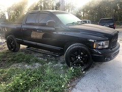 A 2002 Dodge Ram 1500 