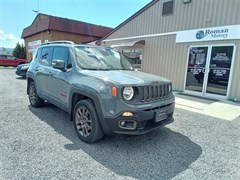 A 2016 Jeep Renegade LATITUDE