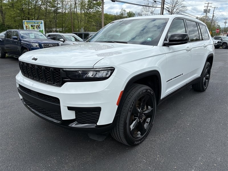 2023 JEEP GRAND CHEROKEE L Laredo, Altitude