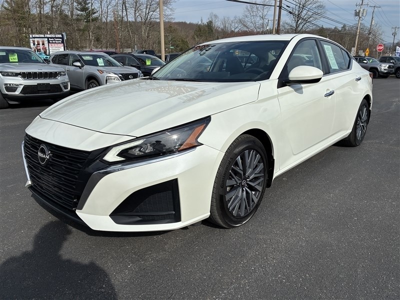 2023 NISSAN ALTIMA SV