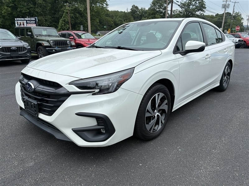2024 SUBARU LEGACY Premium