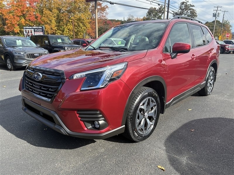2024 SUBARU FORESTER Premium Base