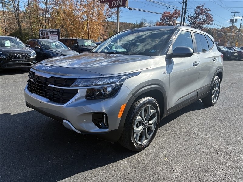 2026 KIA SELTOS LX