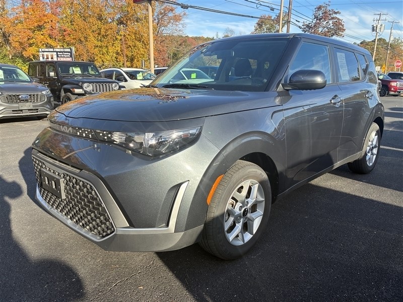 2025 KIA SOUL LX, S