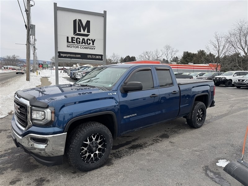 2017 GMC Sierra 1500 Base Double Cab 4WD