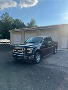 A 2017 Ford F150 SUPERCREW
