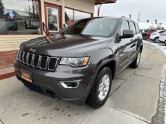 A 2020 Jeep Grand Cherokee LAREDO